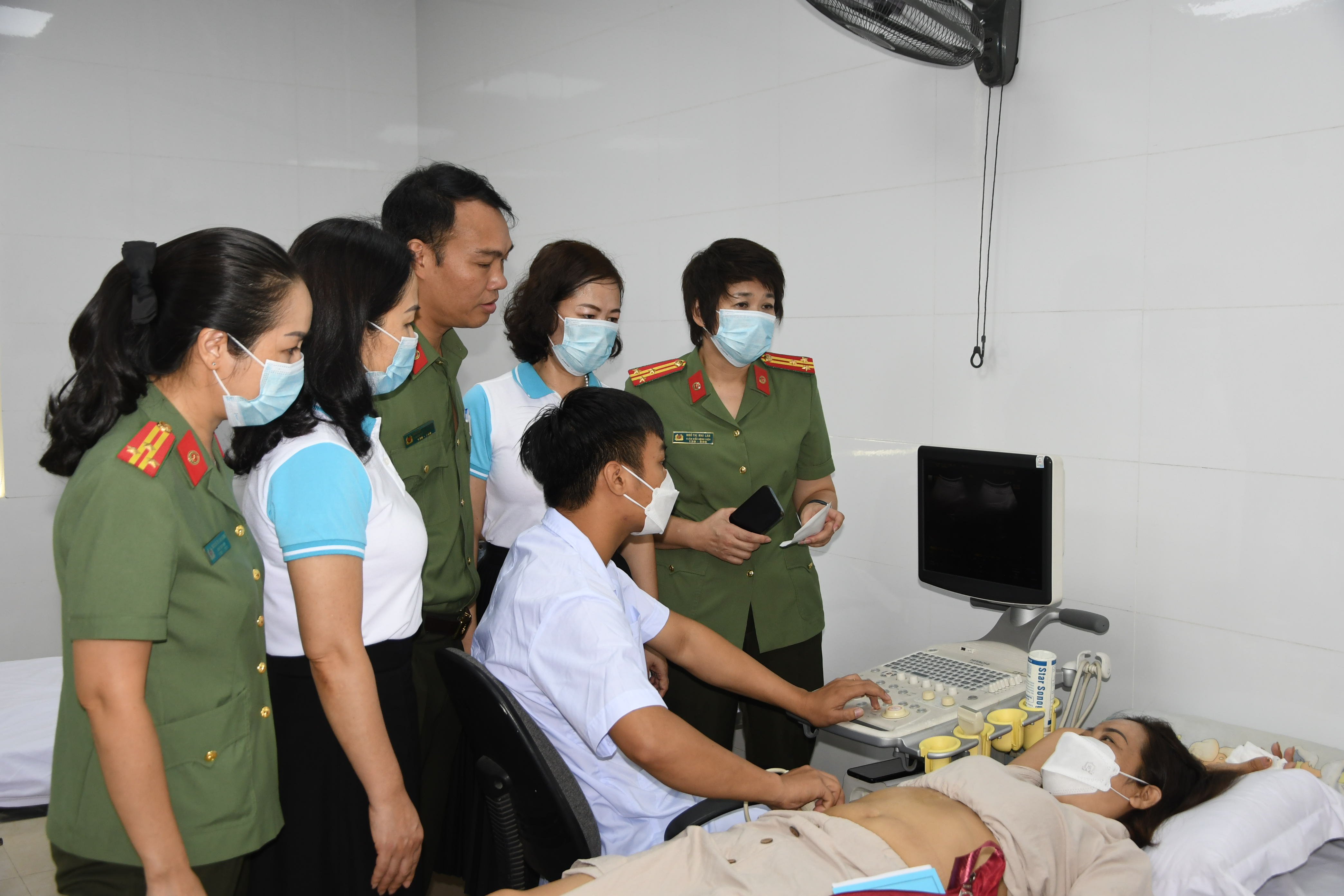 Bệnh viện Công an thành phố: Cấp phát 7.423 vật tư y tế phục vụ phòng chống dịch